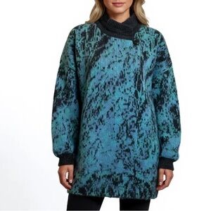 Vintage Hilda Wool Sweater Jacket Made in Iceland Size Small Blue Black